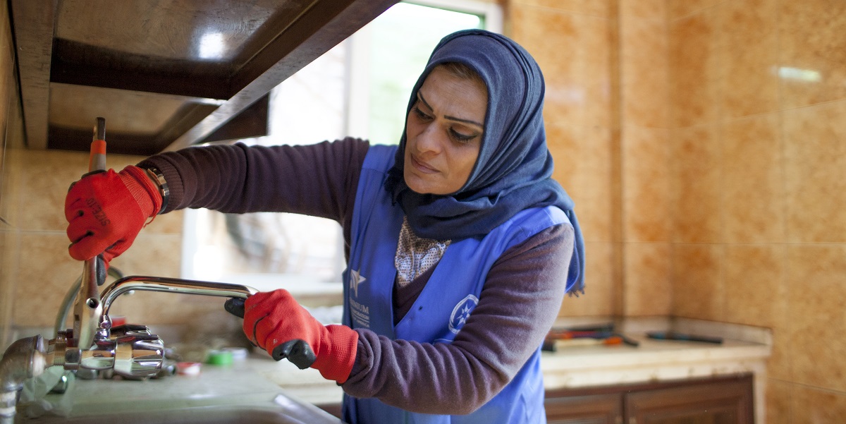 Women Plumbers Aid Jordan's Water Conservation Effort ...