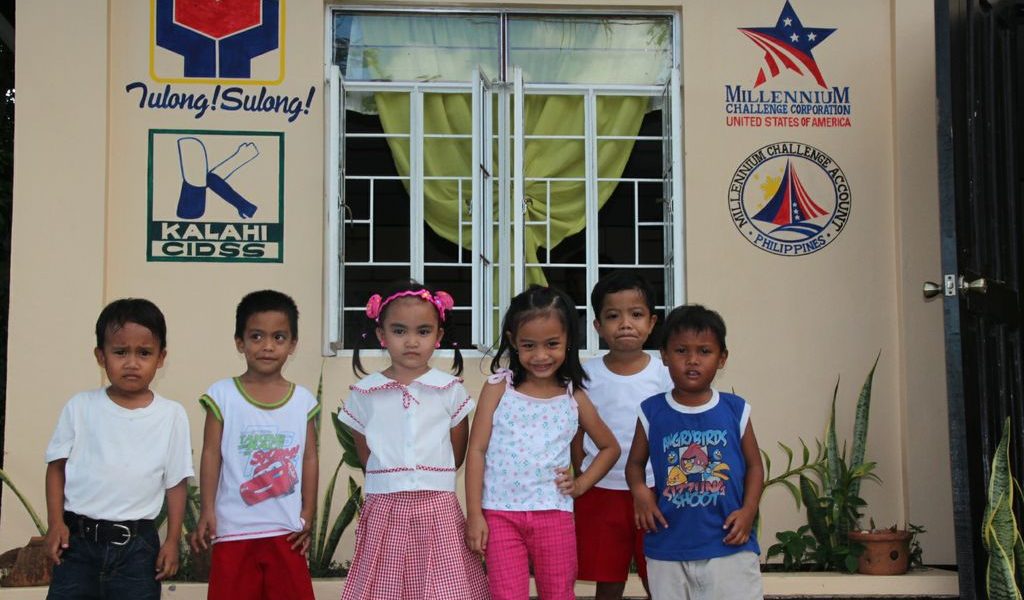 Grade school students at Bacjao Elementary School in Balangiga benefitted from two classrooms constructed under MCC’s Kalahi-CIDSS project, which enhanced the learning experience and contributed to their cognitive growth.